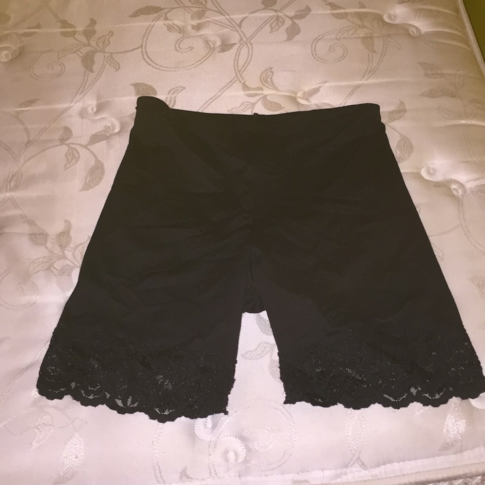 Lace biker shorts